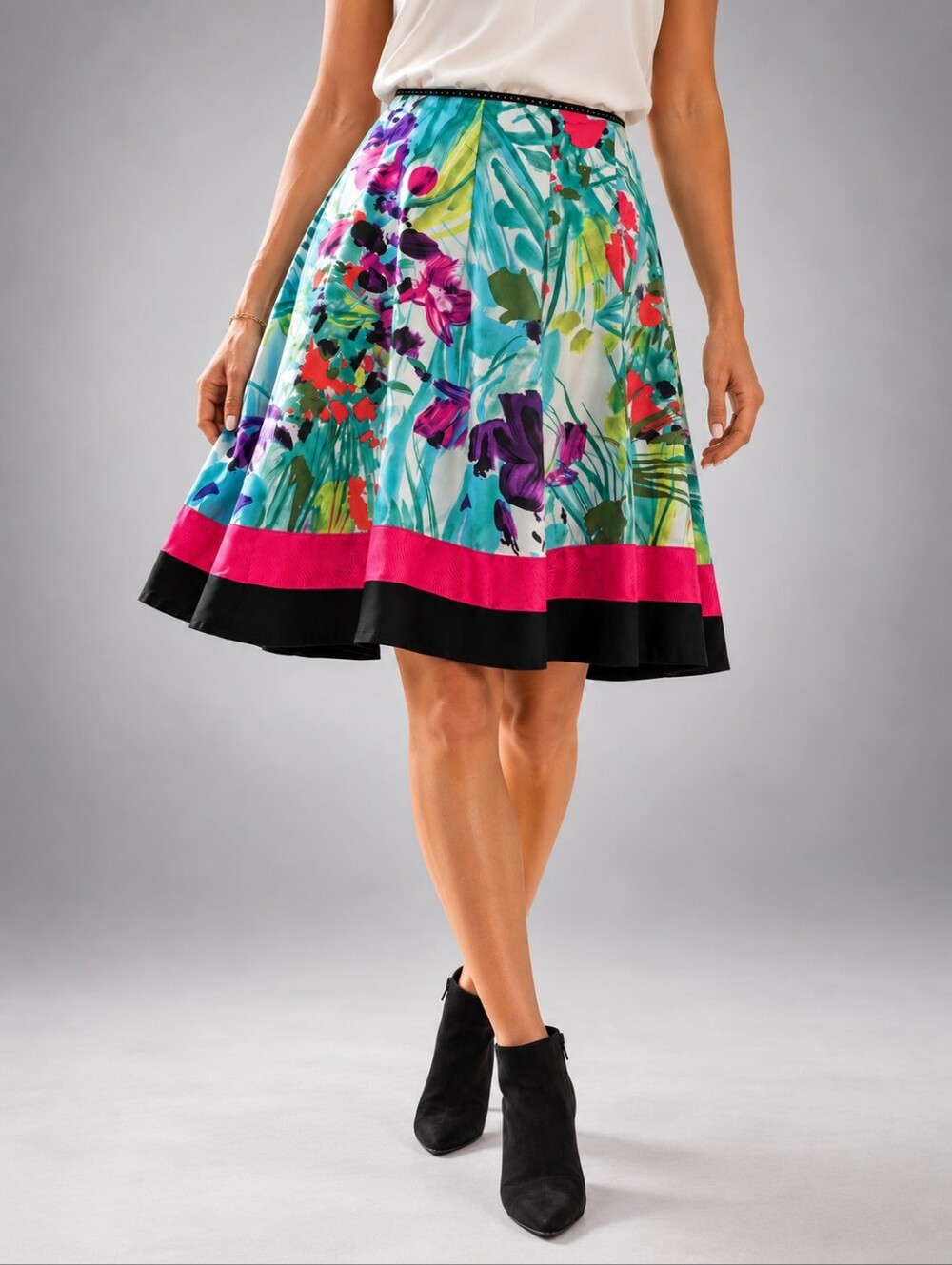 Nygård 100% Silk Floral A-Line Skirt Lined Size 12 Pink Trim Side Zip Feminine